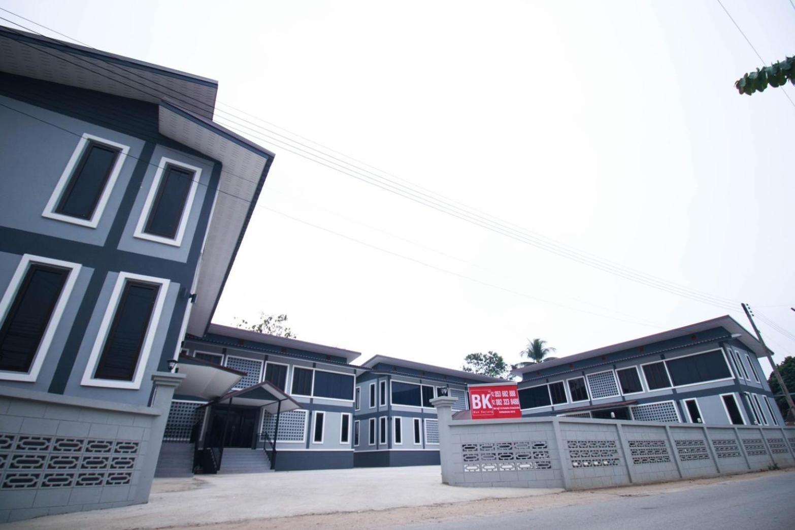Bk Hotel Mae Sariang Exterior photo